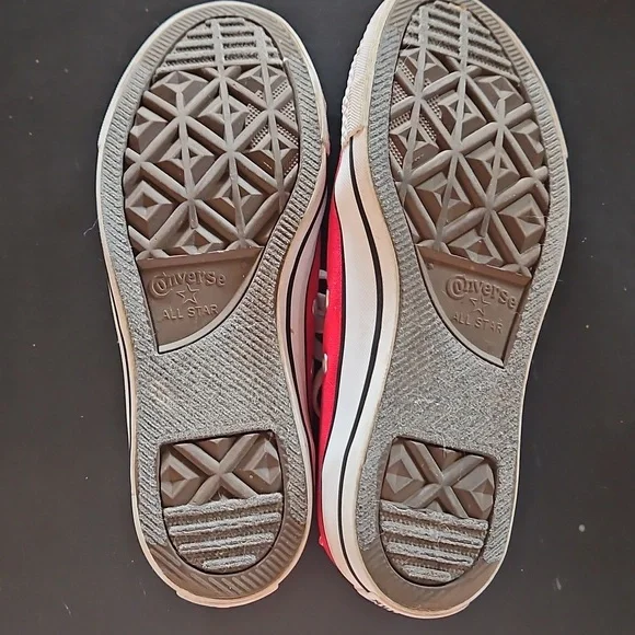 All Star Converse Chuck Taylor Red Low Top Size 7.5 - Picture 4 of 6